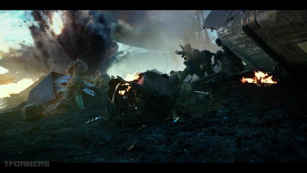 Transformers The Last Knight Theatrical Trailer HD Screenshot Gallery 627 (627 of 788)