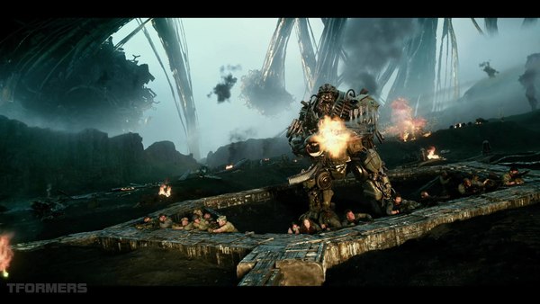 Transformers The Last Knight Theatrical Trailer HD Screenshot Gallery 630 (630 of 788)
