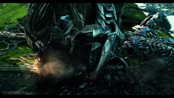 Transformers The Last Knight Theatrical Trailer HD Screenshot Gallery 645 (645 of 788)