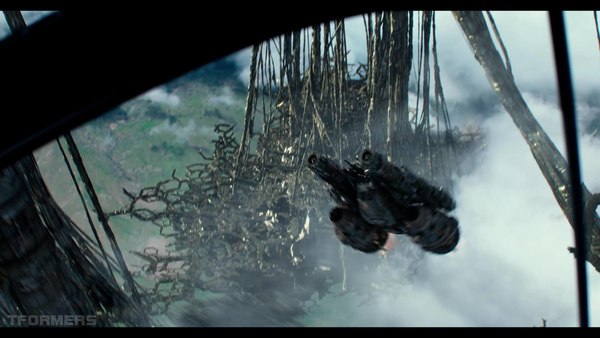 Transformers The Last Knight Theatrical Trailer HD Screenshot Gallery 692 (692 of 788)