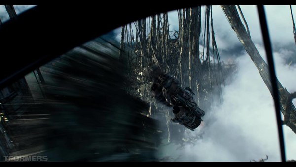 Transformers The Last Knight Theatrical Trailer HD Screenshot Gallery 693 (693 of 788)