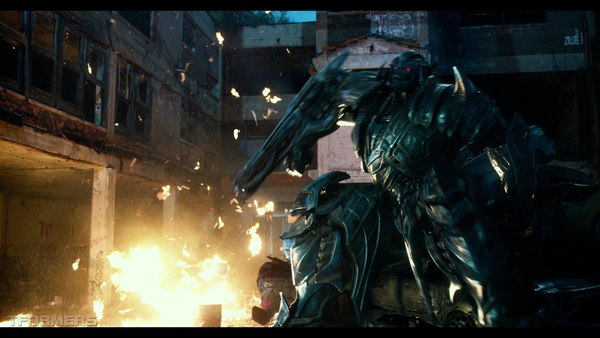 Transformers The Last Knight Theatrical Trailer HD Screenshot Gallery 731 (731 of 788)