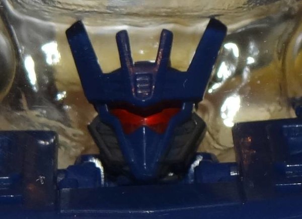 Robots in Disguise Soundwave Running Change Discovered On Warrior Class Combiner Force Figure