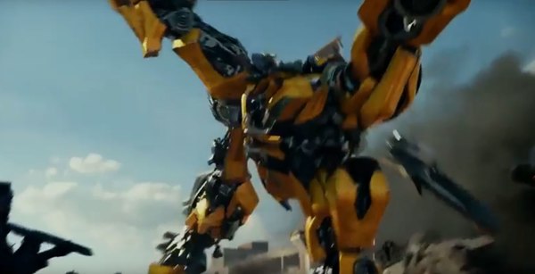 Bumblebee's New Trick Auto-Bot-Repair in Latest Transformers: The Last Knight TV Commercial