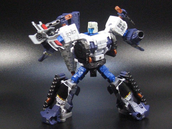Check Out This Amazing Custom Combiner Wars Liokaiser 27 (27 of 36)