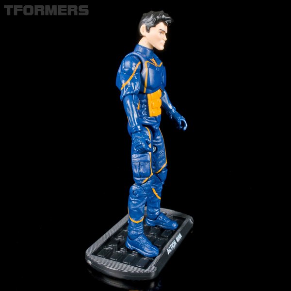 TFormers Gallery   SDCC 2017 Exclusive Revolution Boxset 202 (202 of 379)