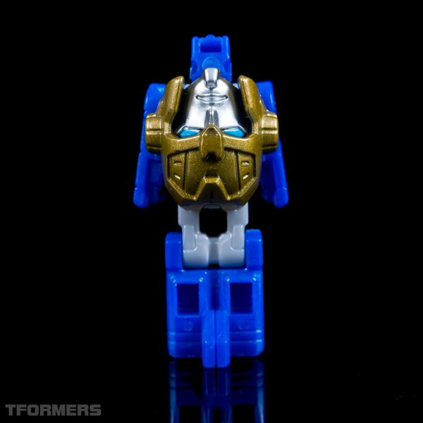 TFormers Titans Return Gallery   Siege On Cybertron Metalhawk 39 (39 of 91)