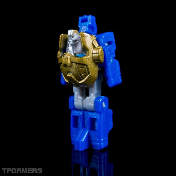 TFormers Titans Return Gallery   Siege On Cybertron Metalhawk 40 (40 of 91)