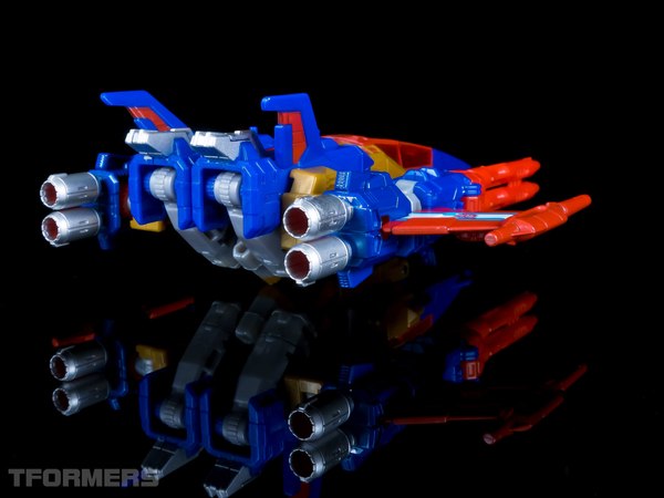 TFormers Titans Return Gallery   Siege On Cybertron Metalhawk 68 (68 of 91)