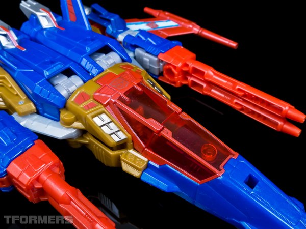TFormers Titans Return Gallery   Siege On Cybertron Metalhawk 73 (73 of 91)