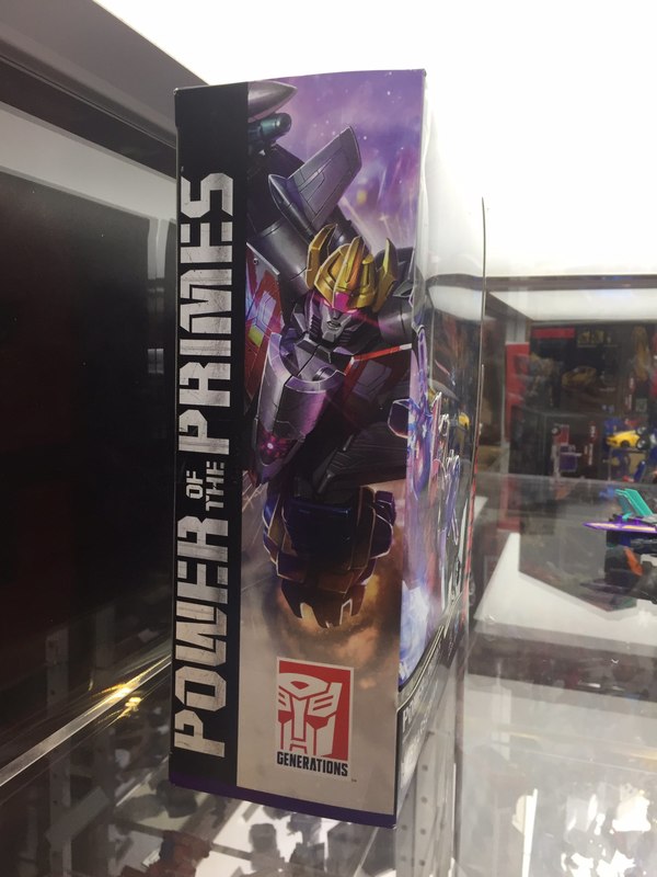 HasCon 2017 - Power Of The Primes Package Art Reveals First Look At Starscream Combined Form