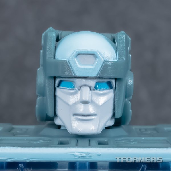 LG46 Targetmaster Kup - TFormers Legends Series Gallery