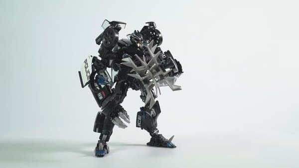 MPM-5 Movie Masterpiece Barricade In Hand Video