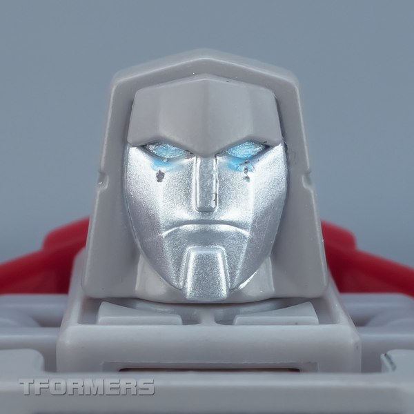 Legends Class Windcharger - TFormers Power of The Primes Gallery