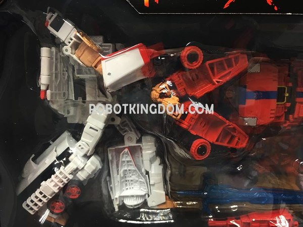 Street Fighter II X Transformers In Package Images of Crossover Toys