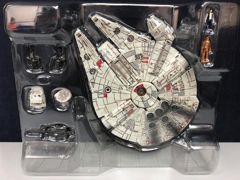 Millennium Falcon Out of Box Images - Star Wars Powered By Transformers