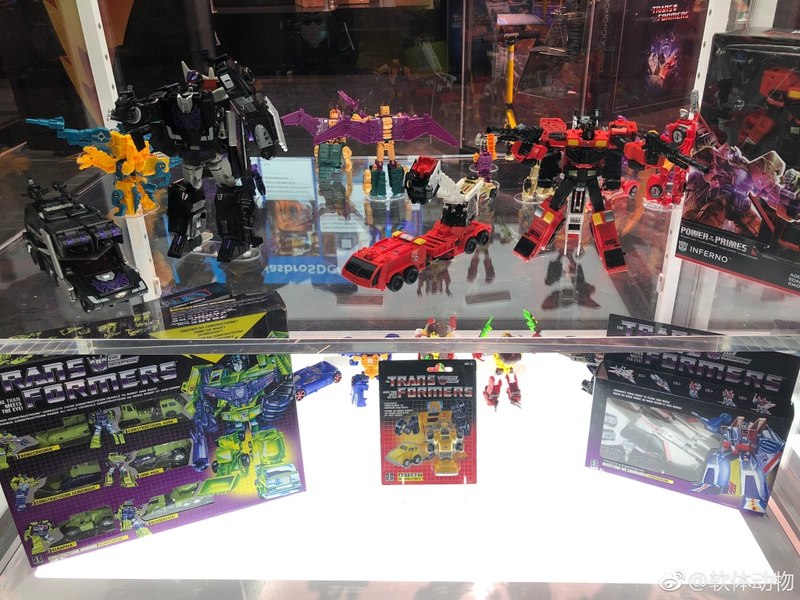 SDCC 2018   First Looks From The Hasbro Transformers Booth   New Studio Series And More  (9 of 10)