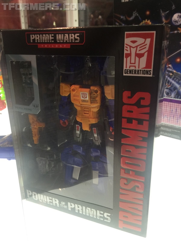 sdcc-2010-transformers-hasbro-display-bo