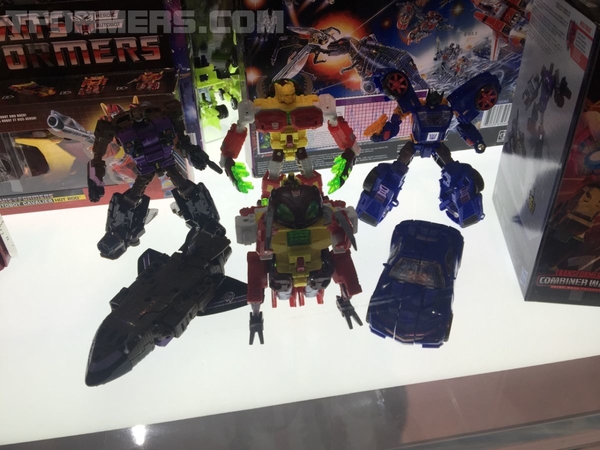 SDCC 2018 - New Transformers Display Images - War For Cybertron, Bumblebee, More