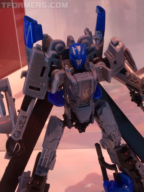 SDCC 2018 - Dropkick and Shatter Bumblebee Movie Toys