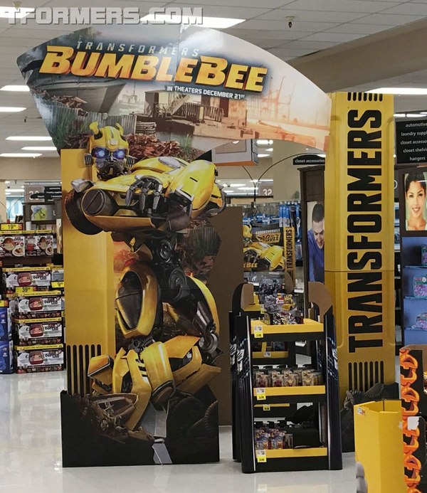 bumblebee-movie-toy-displays-at-frys-gro