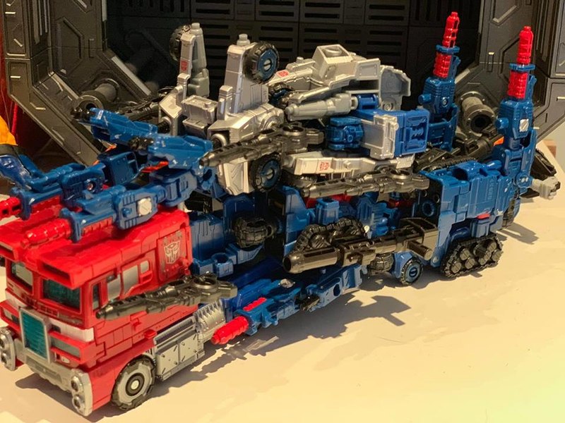 oversized siege optimus prime