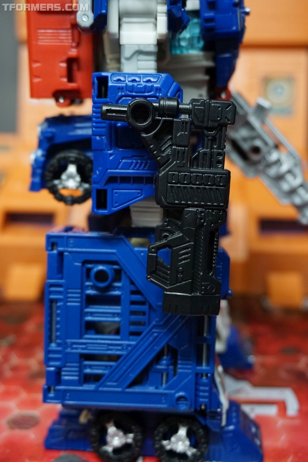 Review Siege Ultra Magnus Leader War For Cybetrtron  (37 of 93)