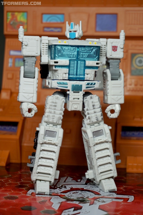 Review Siege Ultra Magnus Leader War For Cybetrtron  (60 of 93)
