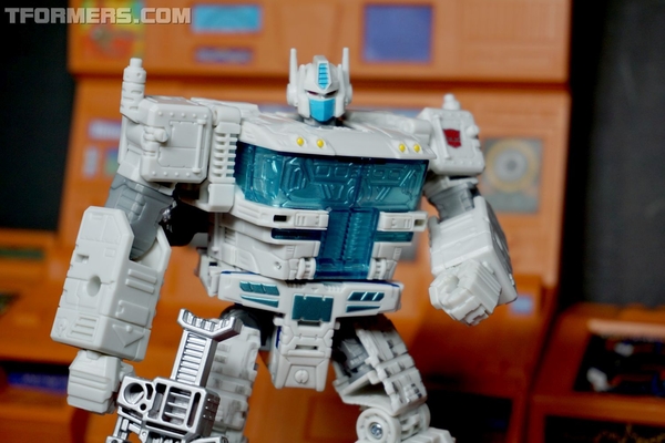 Review Siege Ultra Magnus Leader War For Cybetrtron  (63 of 93)