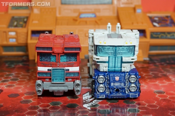Review Siege Ultra Magnus Leader War For Cybetrtron  (80 of 93)
