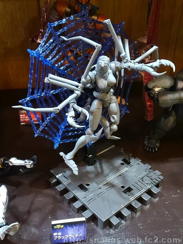 Wonderfest Winter 2019   Masterpiece Display Photos Featuring MP 44 Convoy, MP 45 Bumblebee, And MP 46 Blackarachnia 26 (12 of 13)