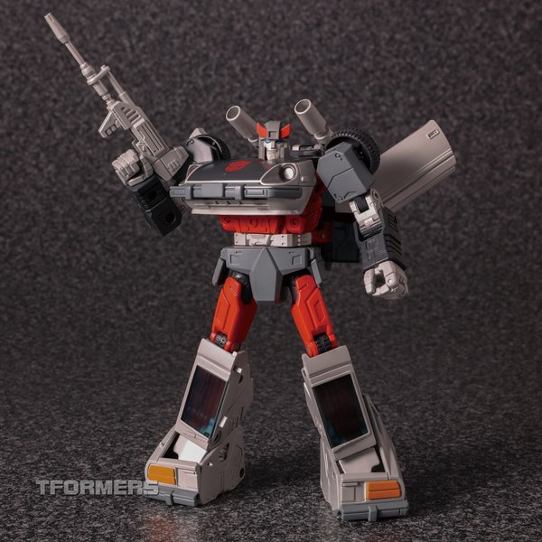 Masterpiece Bluestreak MP 18+ Animation Colors Version New Photos And North American Release 03 (3 of 30)