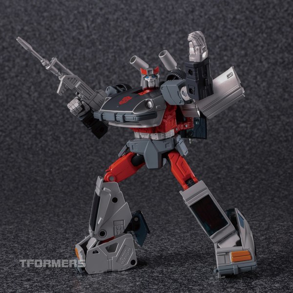 Masterpiece%20Bluestreak%20MP-18+%20Anim