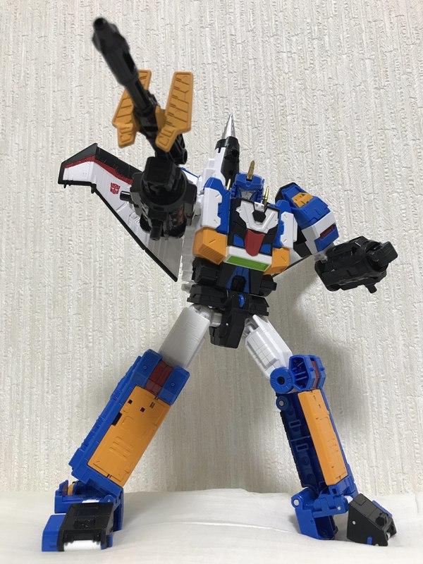 LG EX Legends Big Powered Exclusive Set Out Of Box Photos 23 (23 of 30)