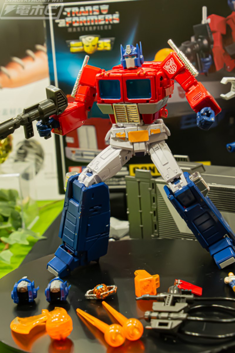 Details about   BOX & CLAMSHELL ONLY NO FIGURE Transformers Masterpiece Optimus Prime MP-44 Box 