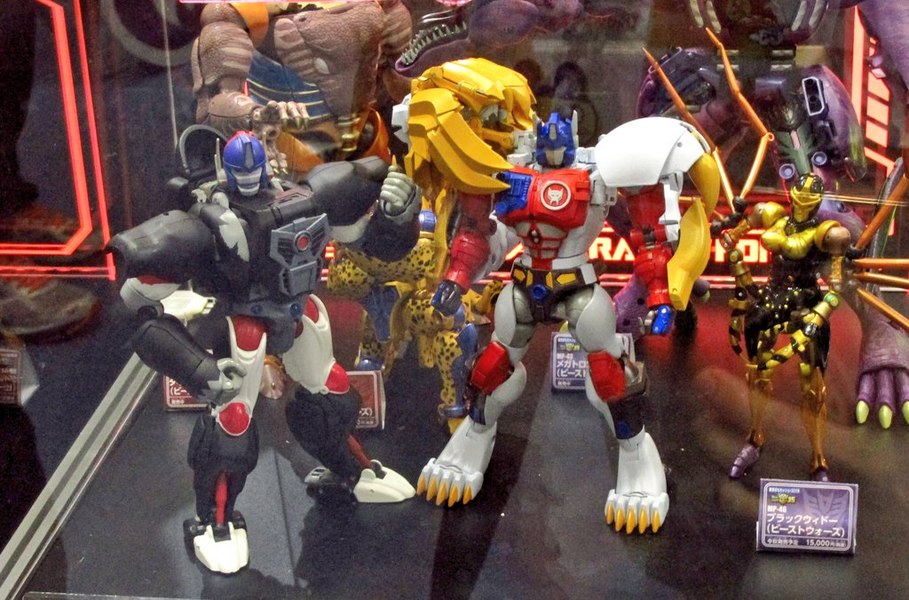 FIRST LOOK At MP-48 Lio Convoy Beast Wars II Masterpiece
