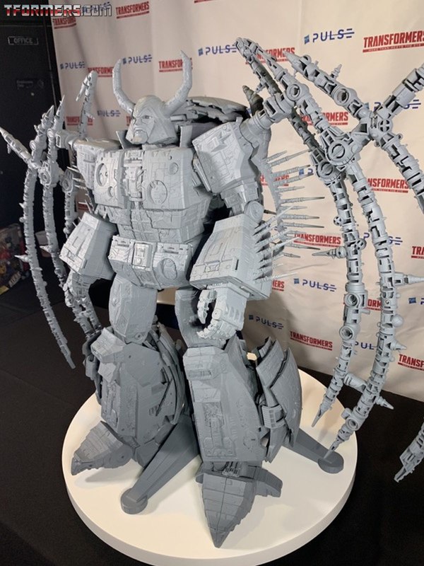 Sdcc 2010 Unicron Prototype And Rainmaker Images  (6 of 36)