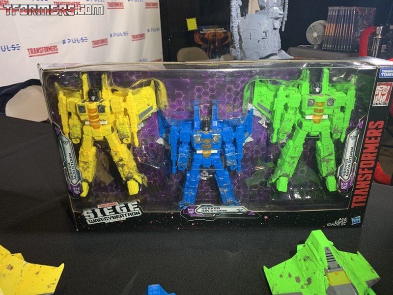 Sdcc 2010 Unicron Prototype And Rainmaker Images  (16 of 36)