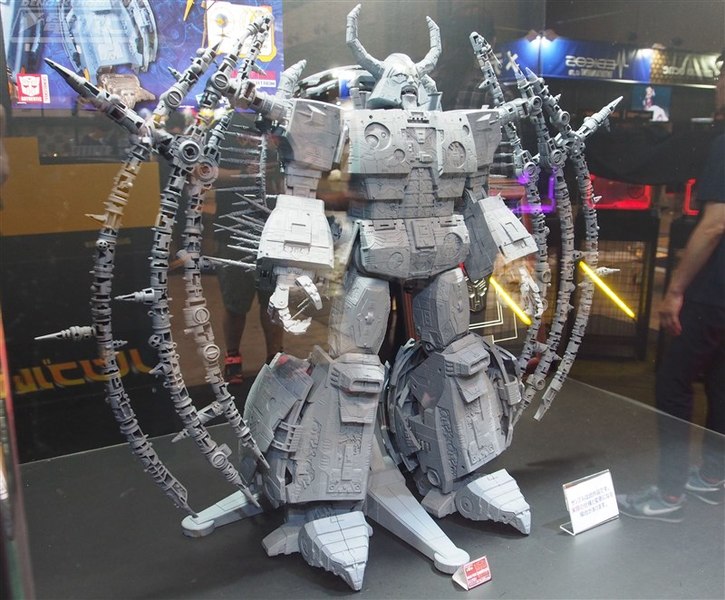 Wonderfest 2019 Summer   TakaraTomy Transformers Booth Display Photos 33 (33 of 50)