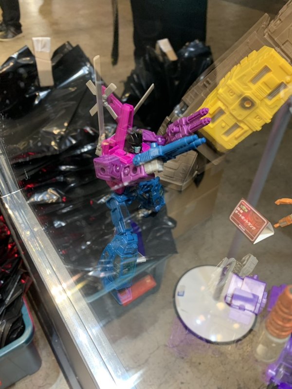 Wonderfest 2019 Summer   TakaraTomy Transformers Booth Display Photos 42  (49 of 50)