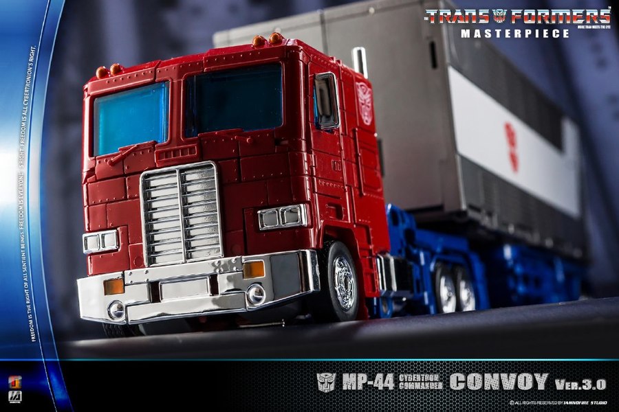 GALLERY - MP-44 Convoy V3 Transformers Masterpiece by IAMNOFIRE