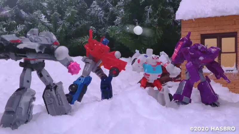 Transformers Cyberverse Snowball Fight! - Official Stop Motion Video