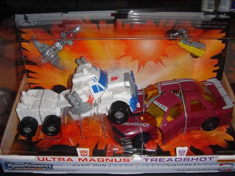 TFU Ultra Magnus & Treadshot Out of the Box