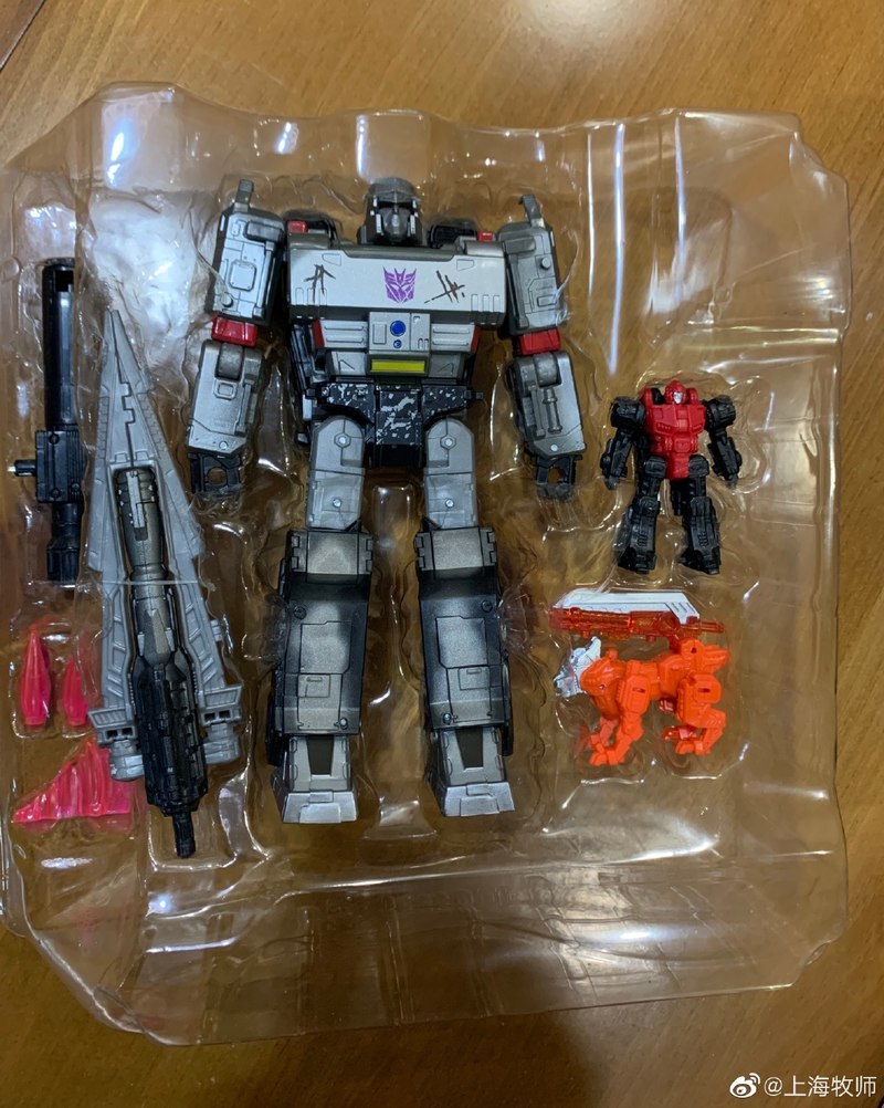 netflix megatron figure