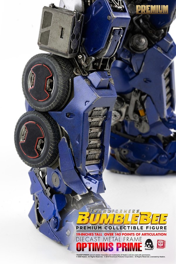 Transformers: Bumblebee Premium Collectible Optimus Prime