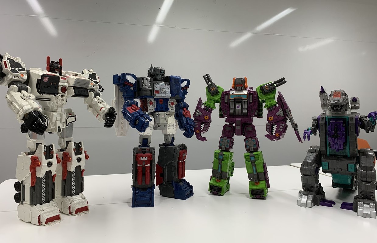 transformers titan class metroplex