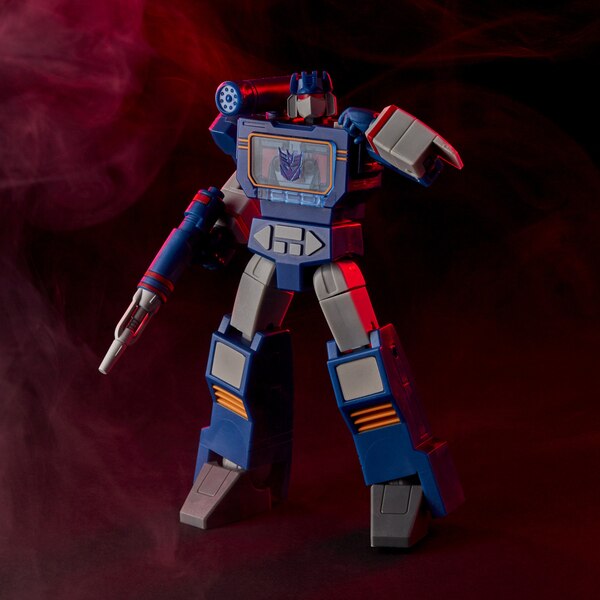 Transfomers Red Soundwave 01 (1 of 3)