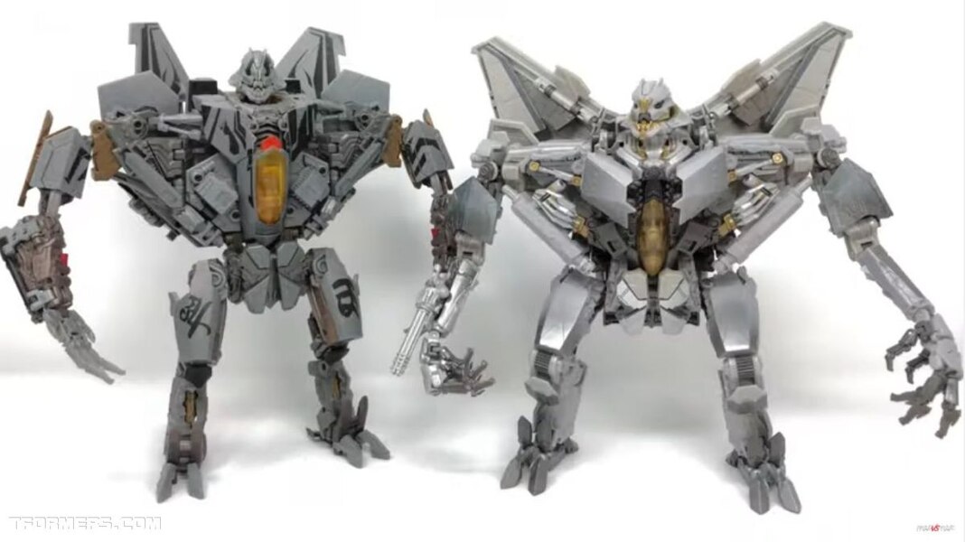Movie Masterpiece MPM 10 Starscream In Hand Review And Images  (9 of 13)