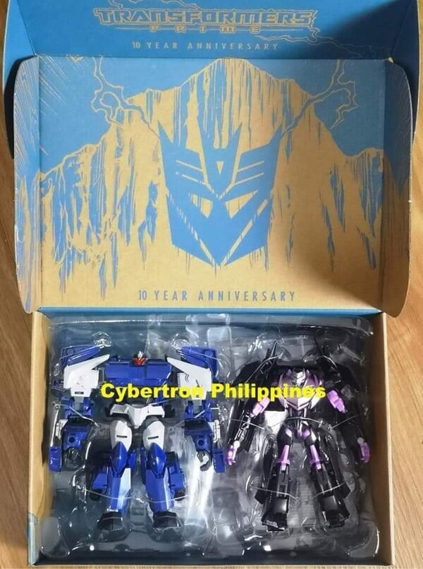 Transformers Prime Breakdown And Vehicon10th Anniversary Boxset  (1 of 4)