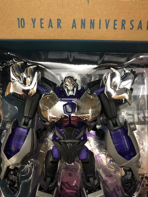 Transformers Prime HadesMegatron and War Breakdown Sets In-Hand Images